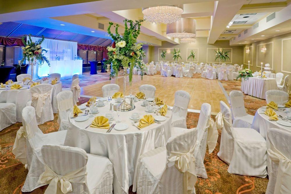 Crowne Plaza Edison By Ihg Hotel Bagian luar foto