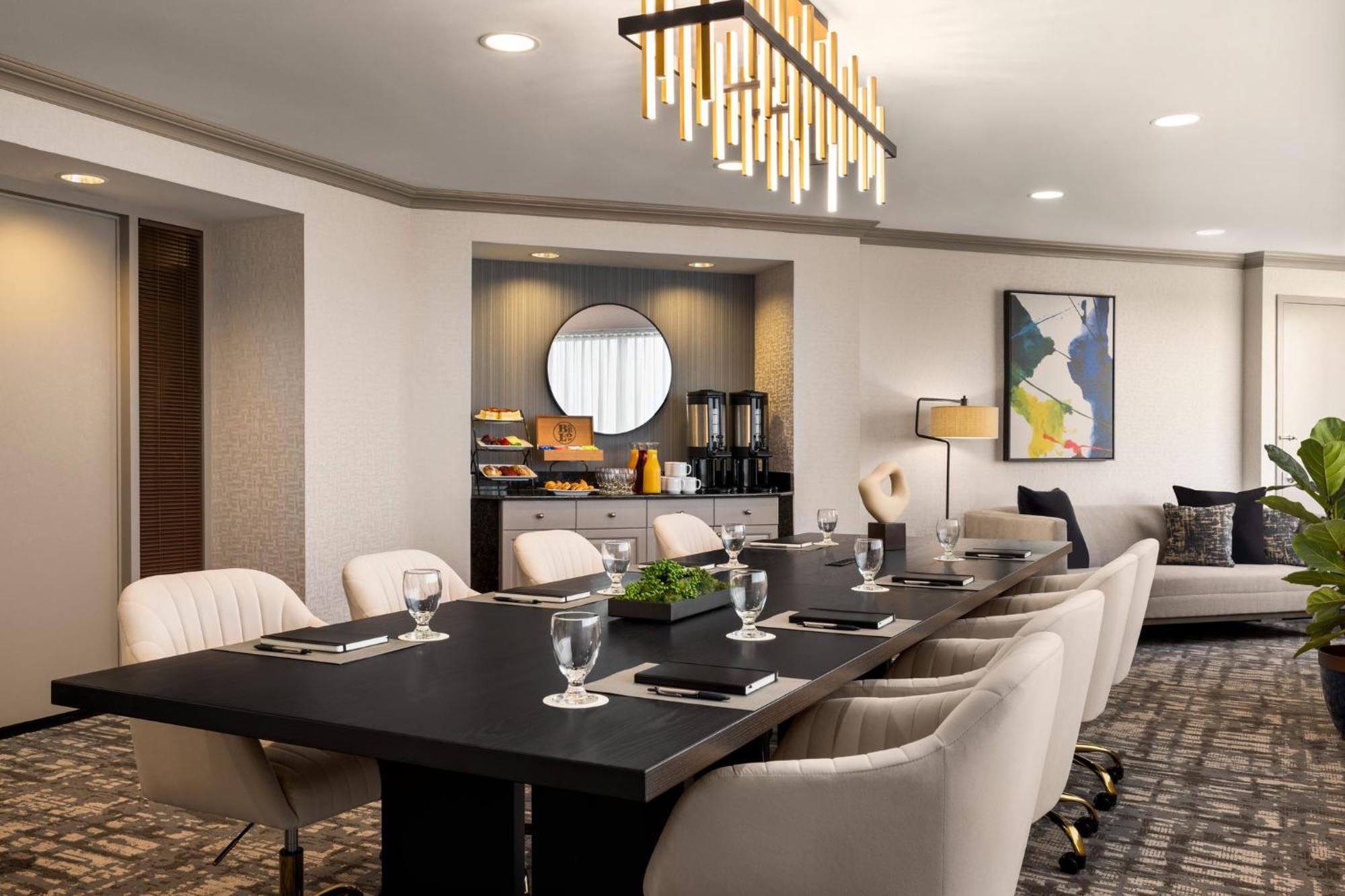 Crowne Plaza Edison By Ihg Hotel Bagian luar foto