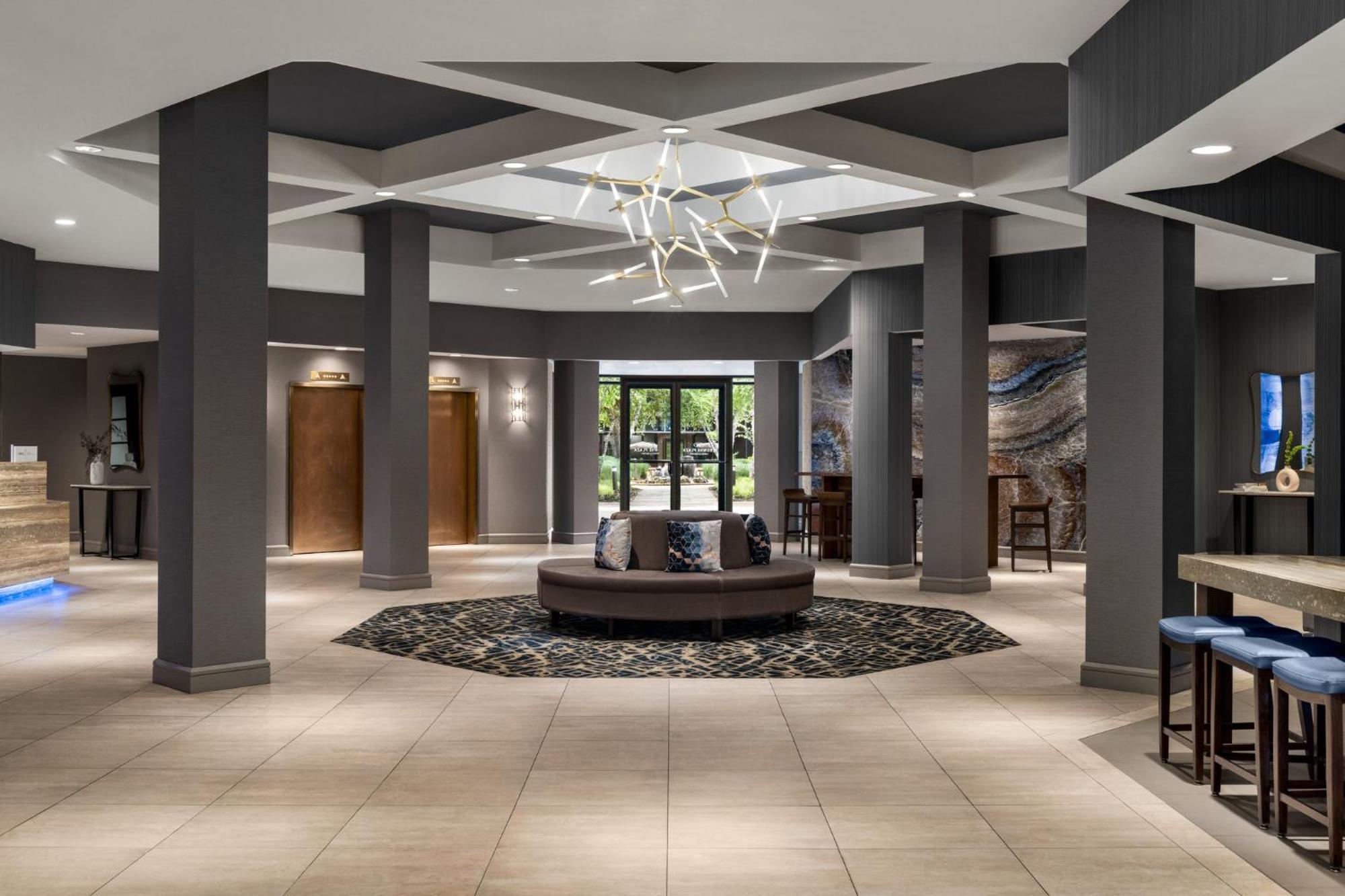 Crowne Plaza Edison By Ihg Hotel Bagian luar foto