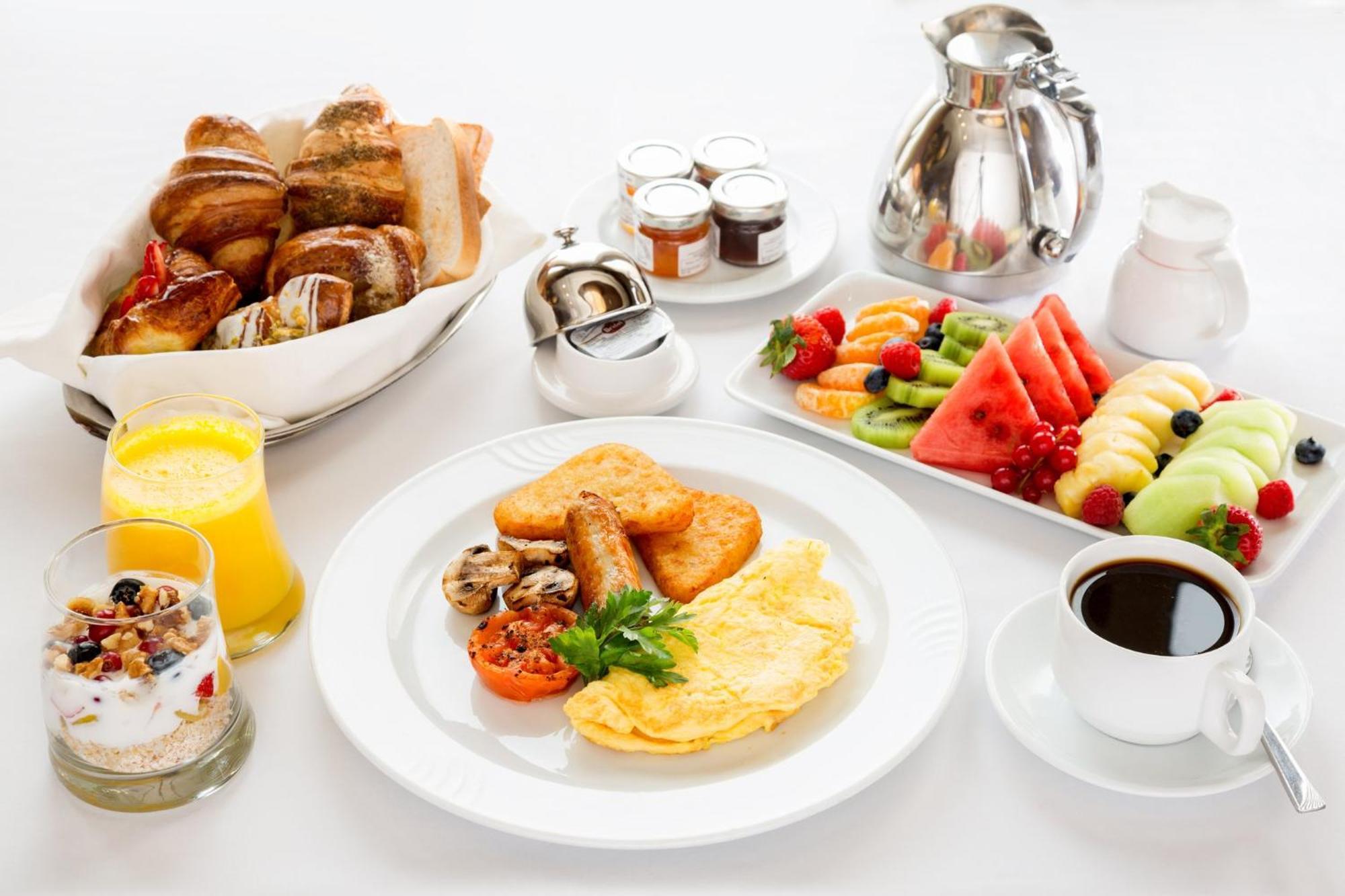 Crowne Plaza Edison By Ihg Hotel Bagian luar foto